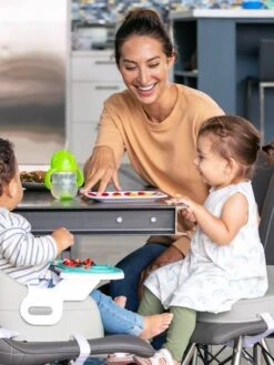 Siège Réhausseur Repas Combo Duo évolutif 4 En 1 INFANTINO Gris - Infantino 10 Siège Réhausseur Repas Combo Duo évolutif 4 En 1 INFANTINO Gris - Infantino -Mobilier Bébé Soldes siege rehausseur repas combo duo evolutif 4 en 1 infantino 3